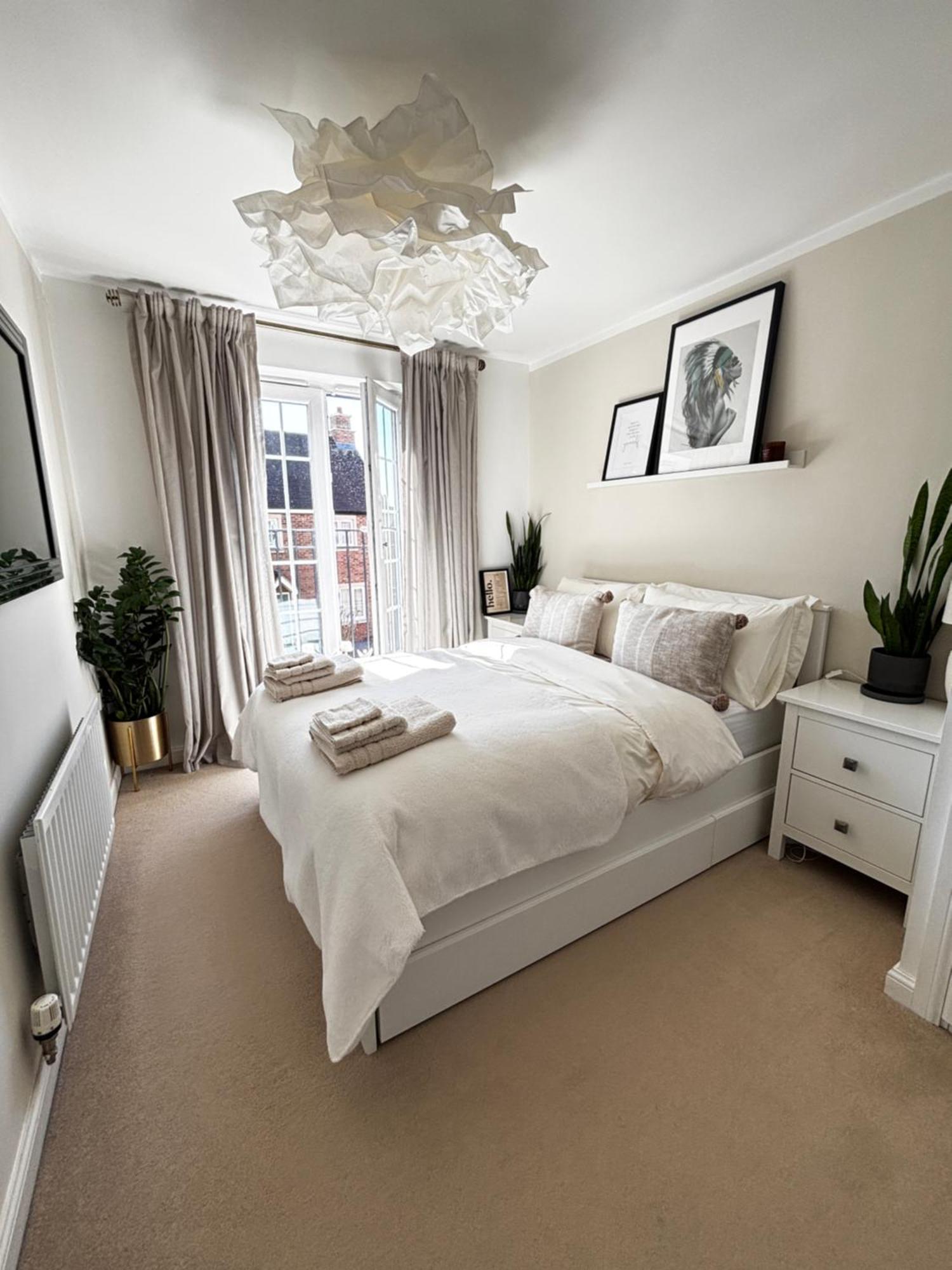 Delux Room With Private Parking, Sleeps 2, Perfect For Cotswold Getaway, Easy A419 Access Blunsdon Екстер'єр фото