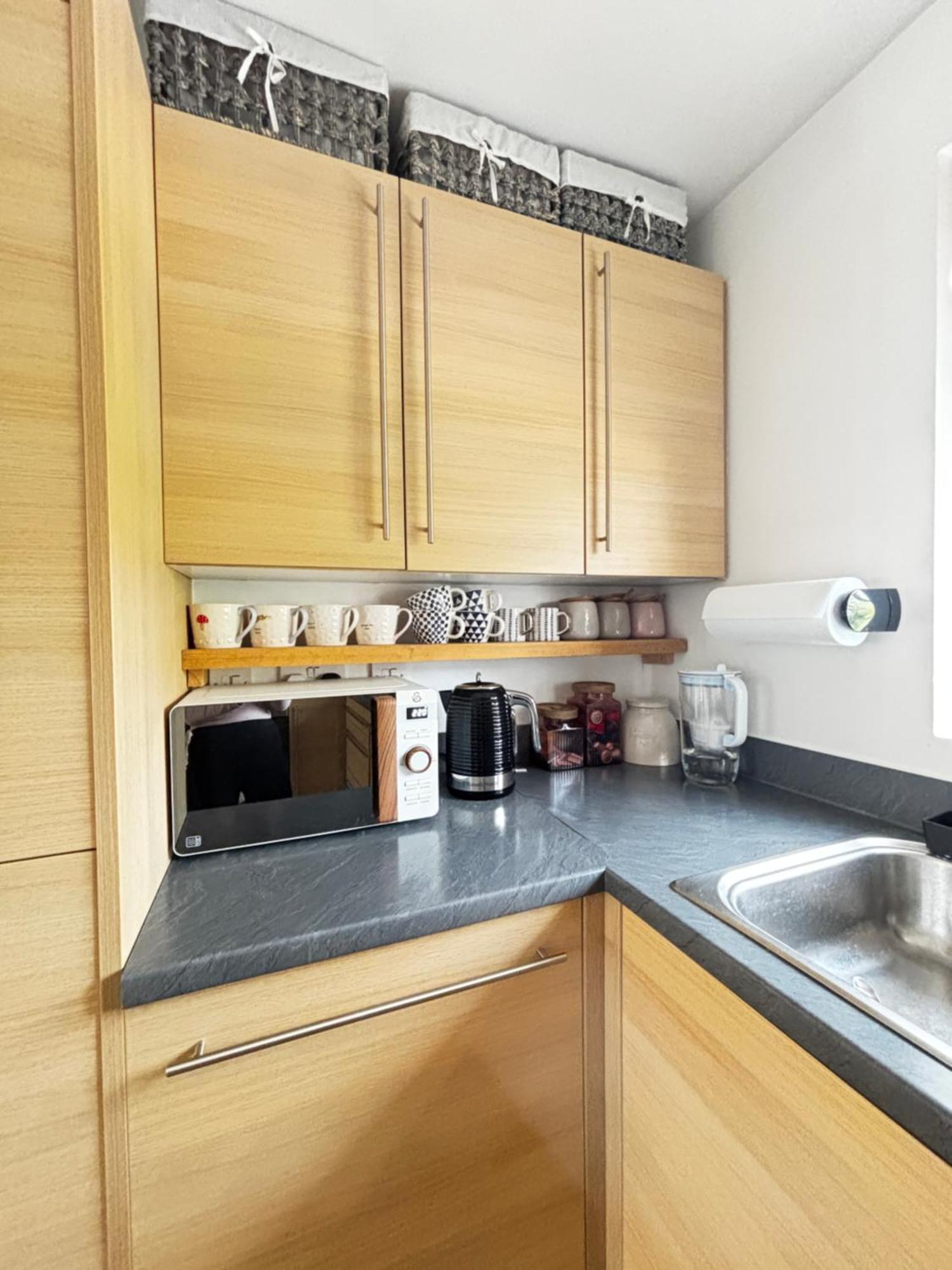 Delux Room With Private Parking, Sleeps 2, Perfect For Cotswold Getaway, Easy A419 Access Blunsdon Екстер'єр фото